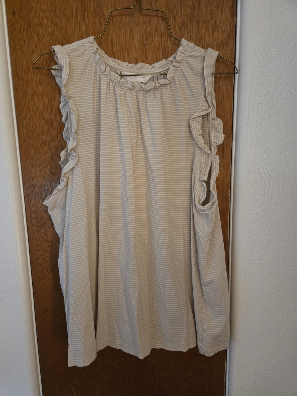 Women’s Ruffle-Sleeve Striped Tank Top - Cream